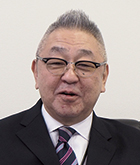 川島 氏